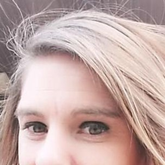 Meet your Posher, Lisamarie - Picture 1 of 1